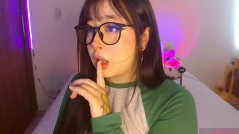 Olivia  online show from 07.22.26