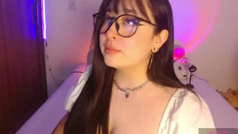 Olivia  online show from 07.24.26