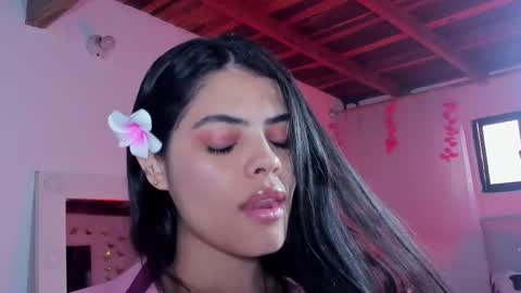 Cristal  online show from 10.15.25