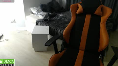 Lia online show from 02.16.25