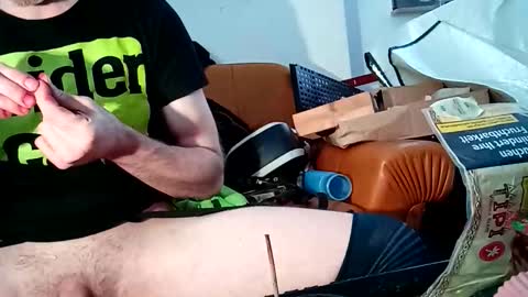 crystelweed online show from 10.12.25