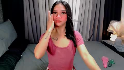 Snapshot of crytastal_lust1212 chatting on 10.08.25 bea takashi online show from 10.08.25