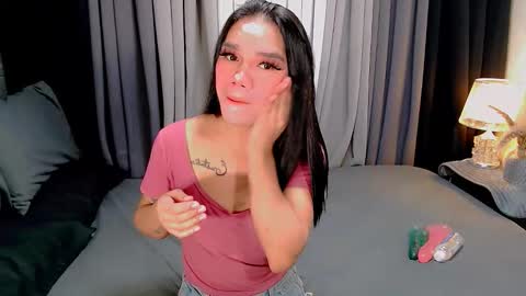 bea takashi  online show from 11.23.25