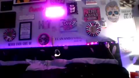 Snapshot of ct076913 chatting on 11.08.25 wetnwild online show from 11.08.25