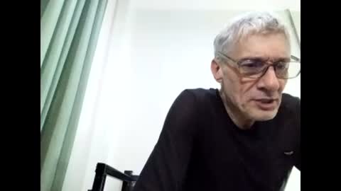 BIG UNCUT HARD COCK online show from 01.12.25