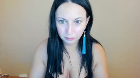 HELEN online show from 09.12.25