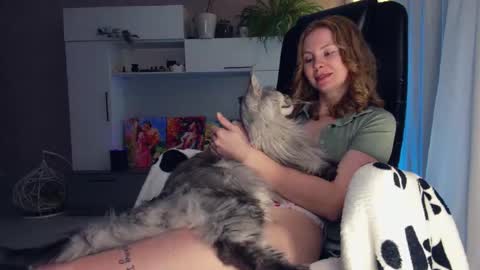 Alexia online show from 12.19.24
