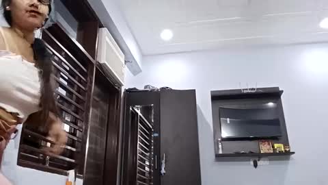 cuddlemuffins online show from 03.06.26