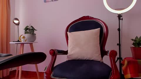 Leonela online show from 12.02.24