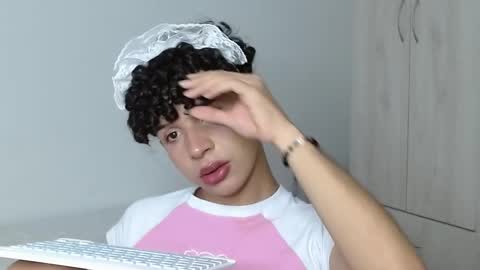 Cuddly online show from 03.02.25