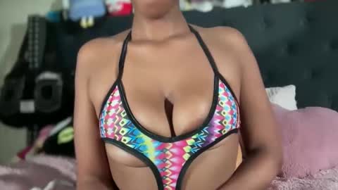 cum2charmxx online show from 01.06.26