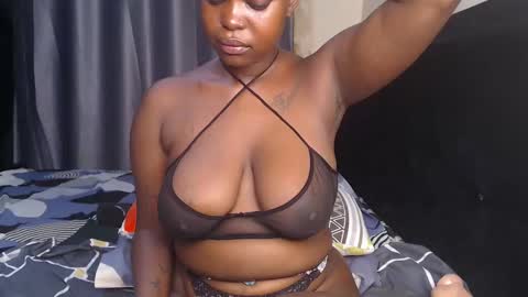 Snapshot of cum_central chatting on 02.06.25 cum_central online show from 02.06.25