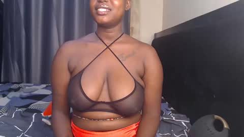 Snapshot of cum_central chatting on 02.13.25 cum_central online show from 02.13.25