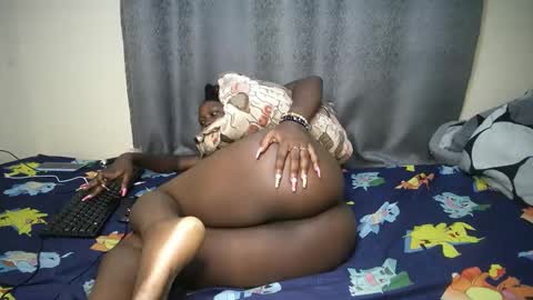 Snapshot of cum_central chatting on 09.25.25 cum_central online show from 09.25.25