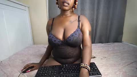 Snapshot of cum_central chatting on 10.16.25 cum_central online show from 10.16.25