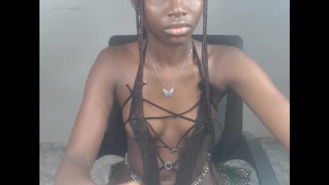 Snapshot of cum_ebony_xsecret chatting on 09.25.25 sophie online show from 09.25.25