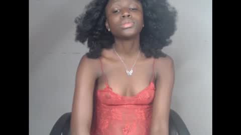 Snapshot of cum_ebony_xsecret chatting on 10.22.25 sophie online show from 10.22.25