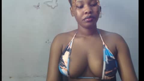 Snapshot of cum_ebony_xxxpetit chatting on 06.23.26 Teeha online show from 06.23.26