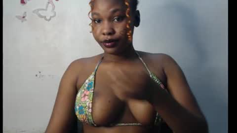 Snapshot of cum_ebony_xxxpetit chatting on 06.29.26 Teeha online show from 06.29.26