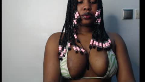 Snapshot of cum_ebony_xxxpetit chatting on 08.05.26 Teeha online show from 08.05.26