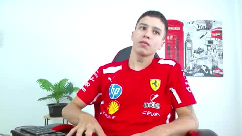 Snapshot of cumandres chatting on 11.13.25 cumandres online show from 11.13.25