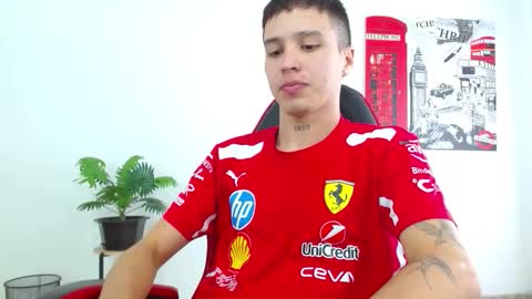 Snapshot of cumandres chatting on 11.29.25 cumandres online show from 11.29.25