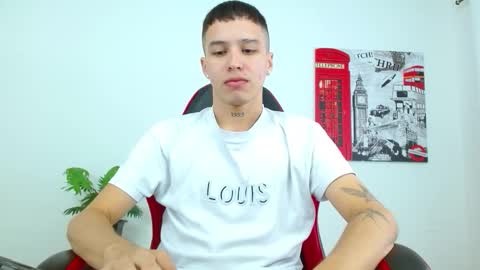 Snapshot of cumandres chatting on 12.01.25 cumandres online show from 12.01.25