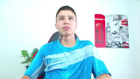 Snapshot of cumandres chatting on 12.16.25 cumandres online show from 12.16.25