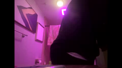 CuMAw3R online show from 04.30.26