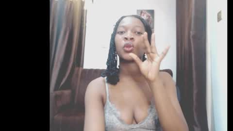 cumebony_petit online show from 05.19.26