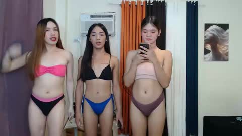 via medusa danna lerie scarlet online show from 09.28.25