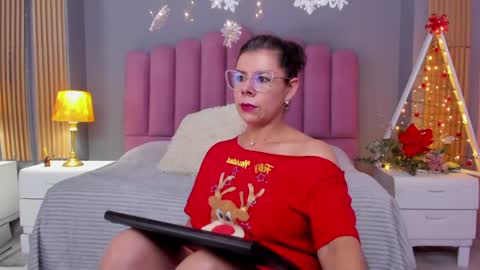 Cumming Loving online show from 12.18.24