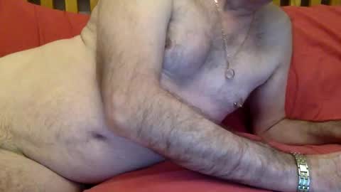 Snapshot of cumonherguys chatting on 12.31.24 cumonherguys online show from 12.31.24