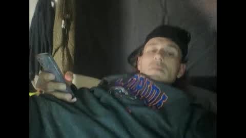 Snapshot of cumslutboi27 chatting on 01.16.25 cumslutboi27 online show from 01.16.25