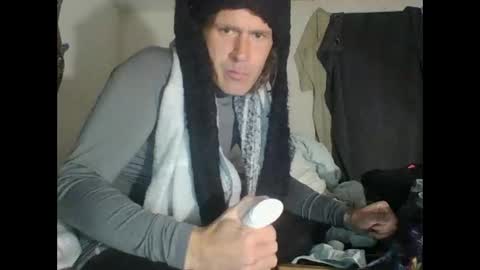 Snapshot of cumslutboi27 chatting on 01.21.25 cumslutboi27 online show from 01.21.25