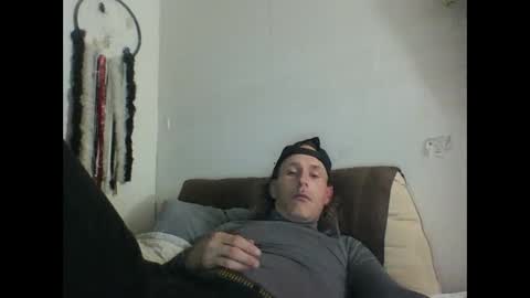 Snapshot of cumslutboi27 chatting on 01.22.25 cumslutboi27 online show from 01.22.25