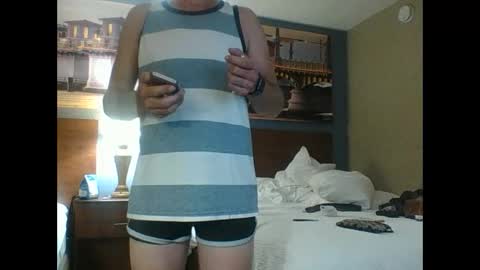 Snapshot of cumslutboi27 chatting on 02.10.25 cumslutboi27 online show from 02.10.25