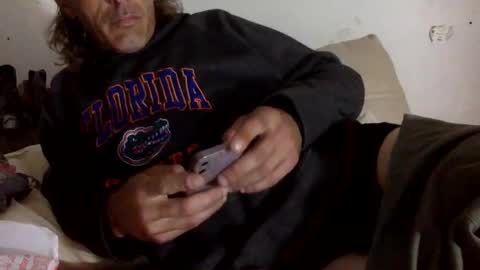 Snapshot of cumslutboi27 chatting on 03.08.25 cumslutboi27 online show from 03.08.25