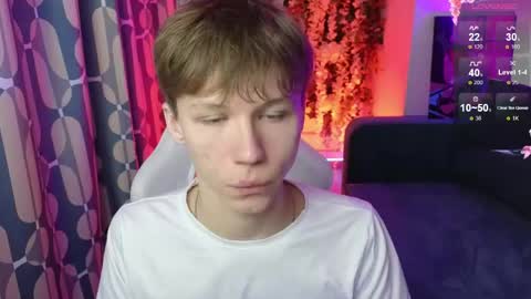 Snapshot of cumte_boy chatting on 04.26.26 cumte_boy online show from 04.26.26