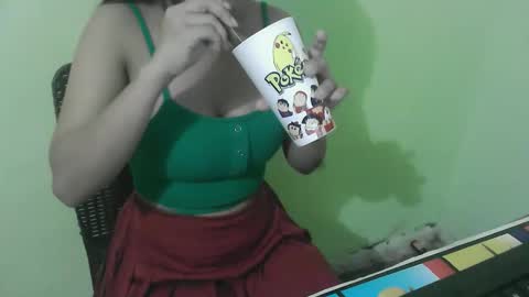 cumwhore4uxox online show from 12.03.25