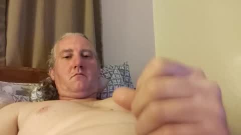 Snapshot of cune32 chatting on 03.31.26 cune32 online show from 03.31.26