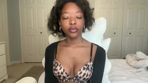 Anna online show from 10.26.25