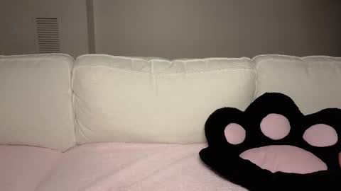 Anna online show from 10.31.25