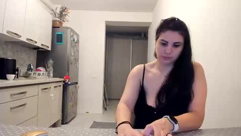 Snapshot of cuplu29 chatting on 02.15.25 maria alex online show from 02.15.25