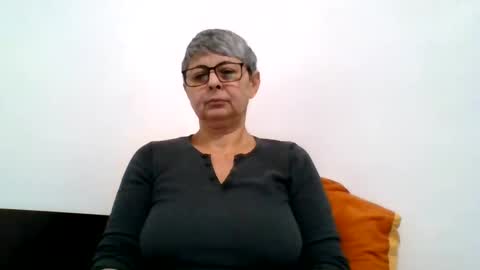 couple online show from 12.31.24