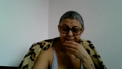 couple online show from 01.31.25