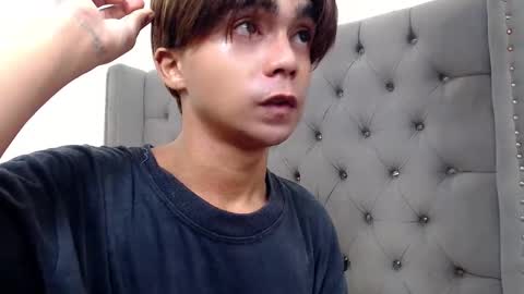 Snapshot of cuppycupcake_2 chatting on 09.30.25 Xyrien online show from 09.30.25