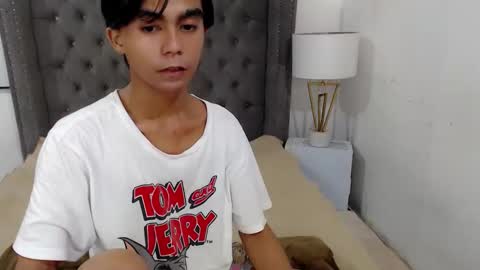 Snapshot of cuppycupcake_2 chatting on 10.20.25 Xyrien online show from 10.20.25