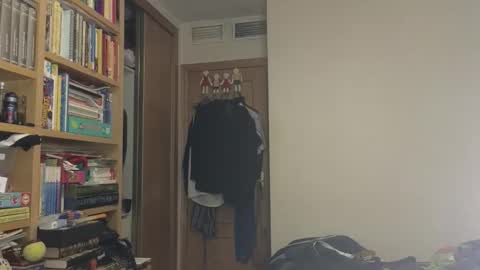 curiosillo1983 online show from 12.02.25