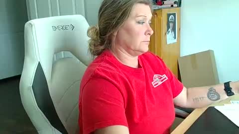 curious couple online show from 02.10.25